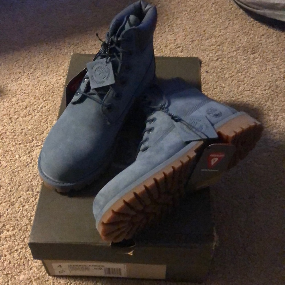 Timberlands - Picture 2 of 2